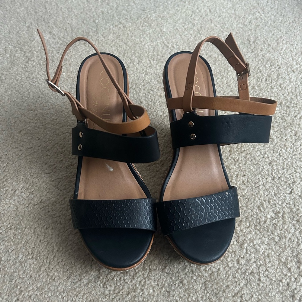 Summer wedges